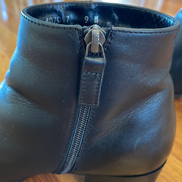 Aquatalia Leather Waterproof Booties - Picture 5 of 10